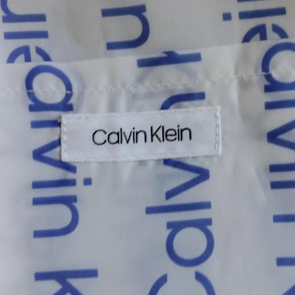 NWT Calvin Klein kids‎ jacket size 2 young boys